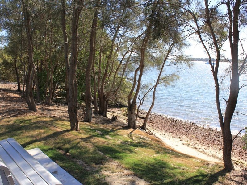 112/8 Spinnaker Dr, Sandstone Point QLD 4511