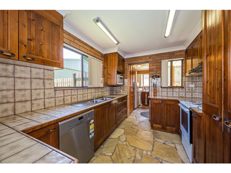 32 Brookes Crescent, Woorim QLD 4507