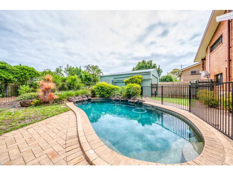 32 Brookes Crescent, Woorim QLD 4507
