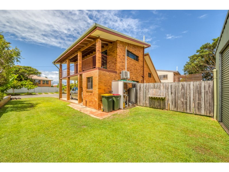 32 Brookes Crescent, Woorim QLD 4507