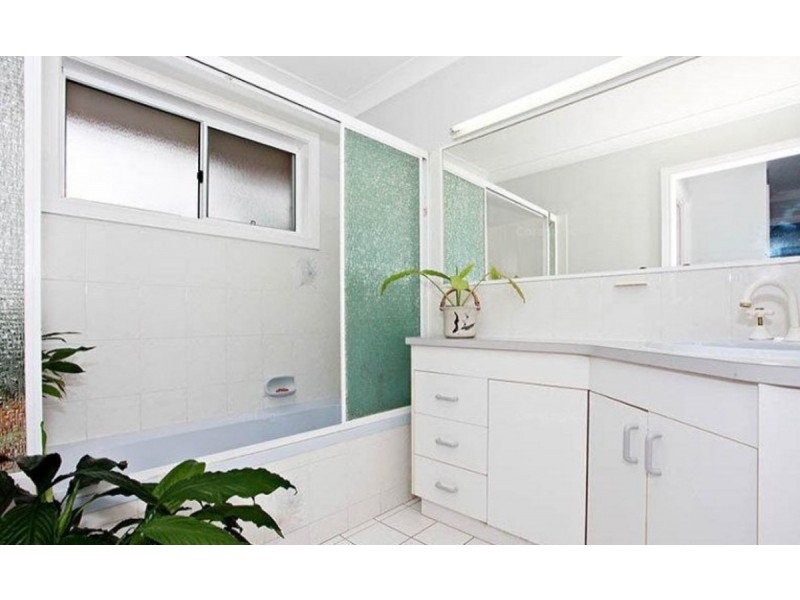Sandstone Point QLD 4511