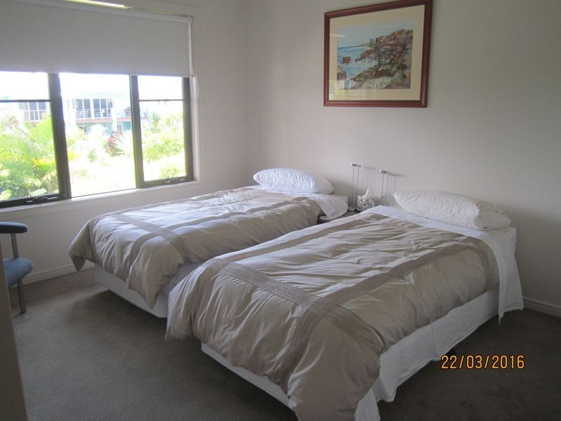 Sandstone Point QLD 4511