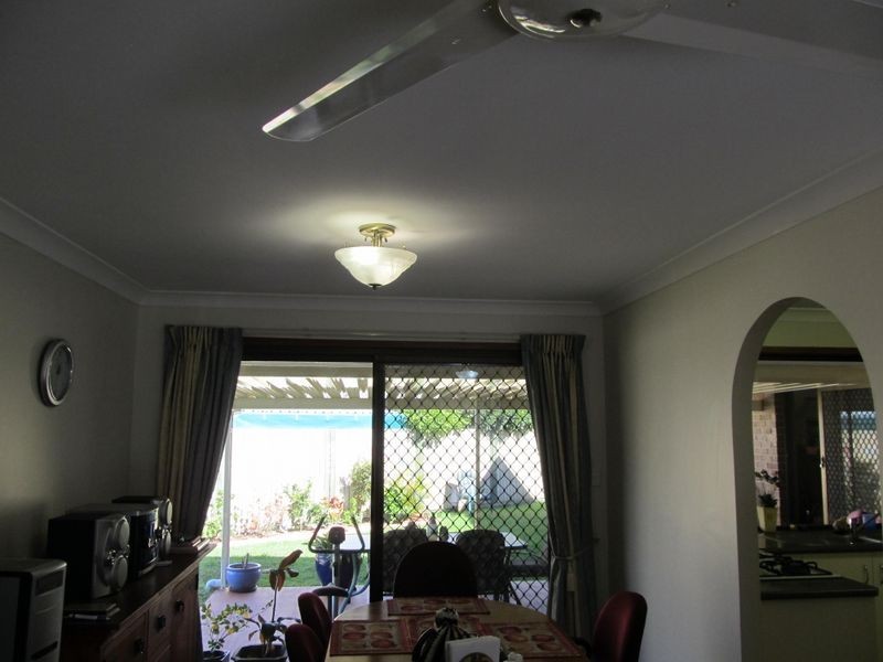 15 Carter Court, Sandstone Point QLD 4511