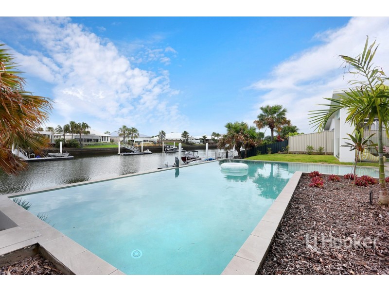 33 The Peninsula, Banksia Beach QLD 4507