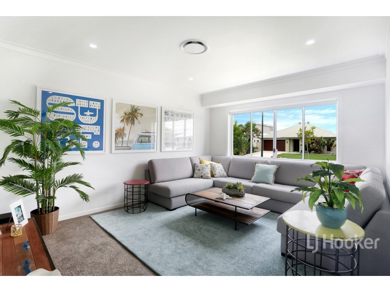 33 The Peninsula, Banksia Beach QLD 4507