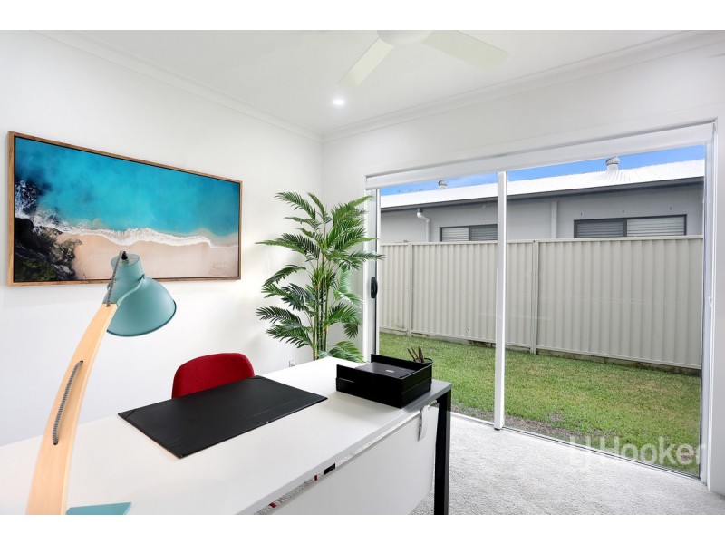 33 The Peninsula, Banksia Beach QLD 4507