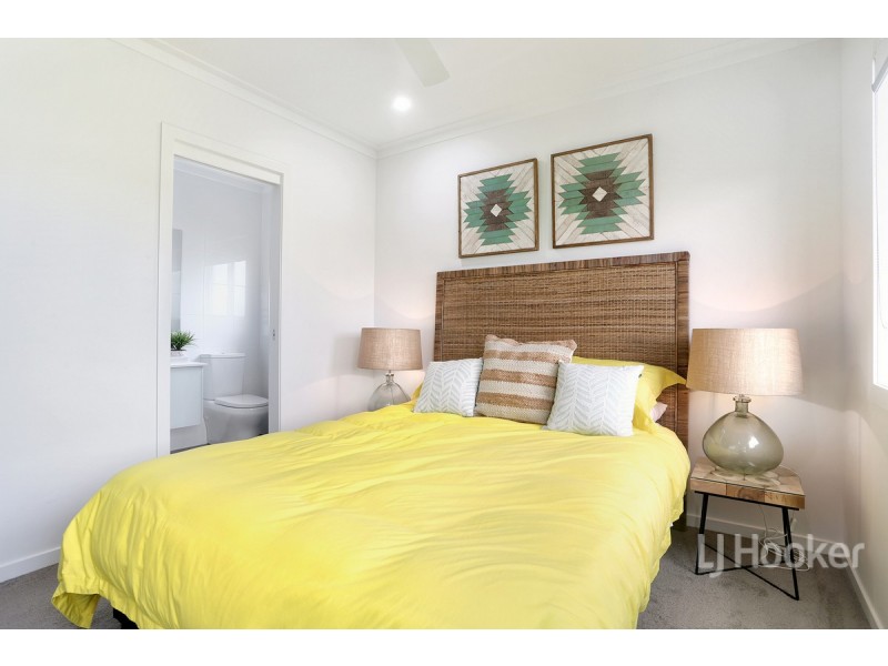 33 The Peninsula, Banksia Beach QLD 4507
