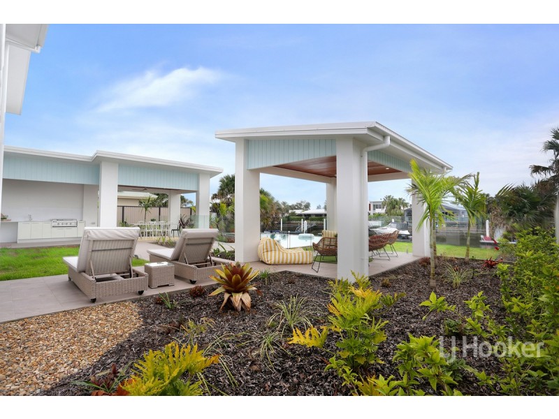 33 The Peninsula, Banksia Beach QLD 4507