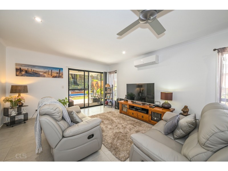 25 Bora Place, Ningi QLD 4511
