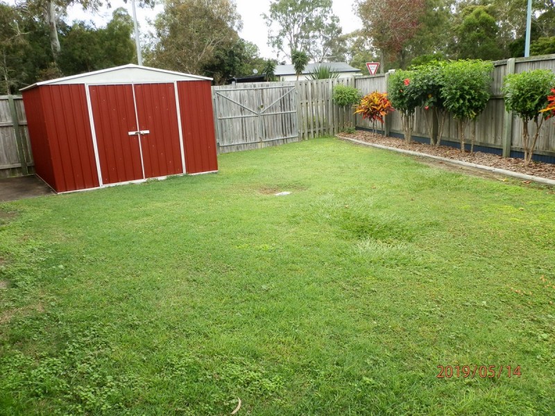 318 Bestmann Road East, Sandstone Point QLD 4511