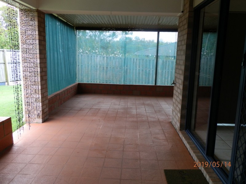 318 Bestmann Road East, Sandstone Point QLD 4511