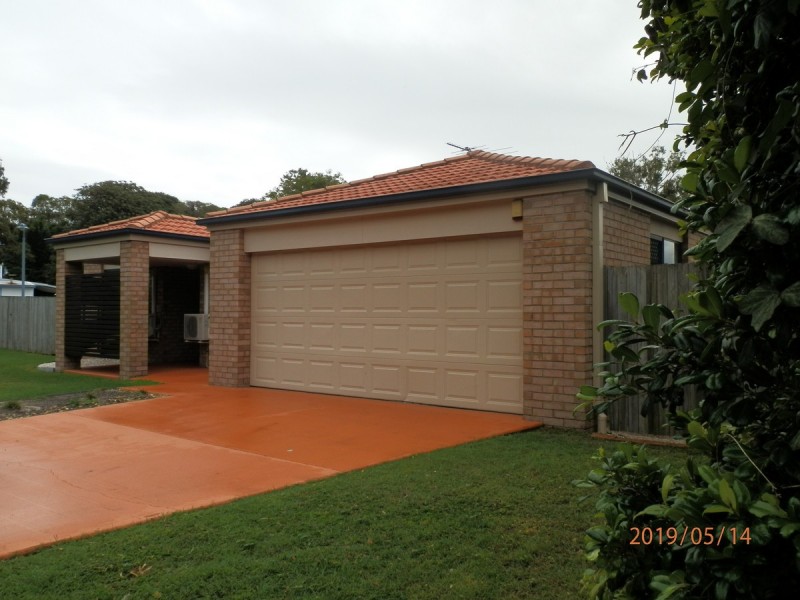 318 Bestmann Road East, Sandstone Point QLD 4511