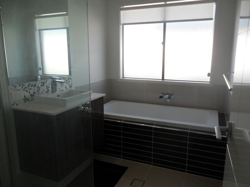 21 Vanillalily Close, Banksia Beach QLD 4507