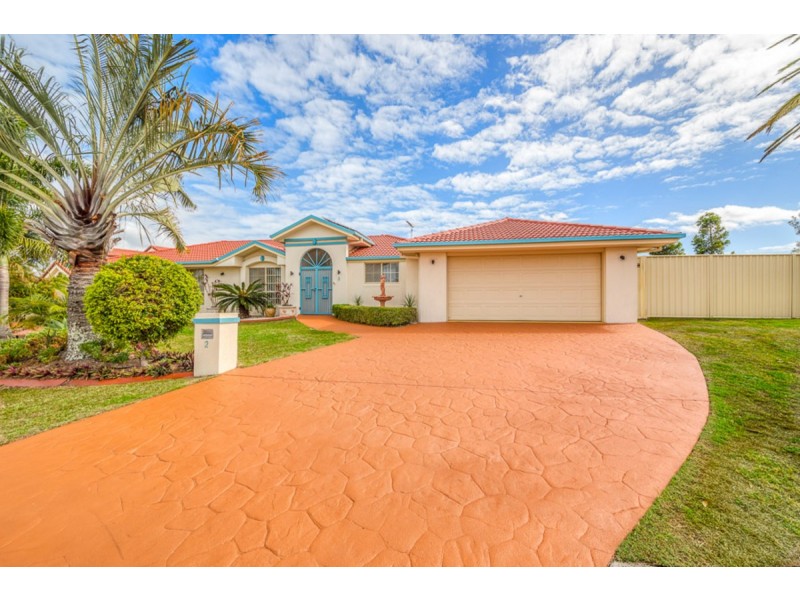 2 Headsail Drive, Banksia Beach QLD 4507