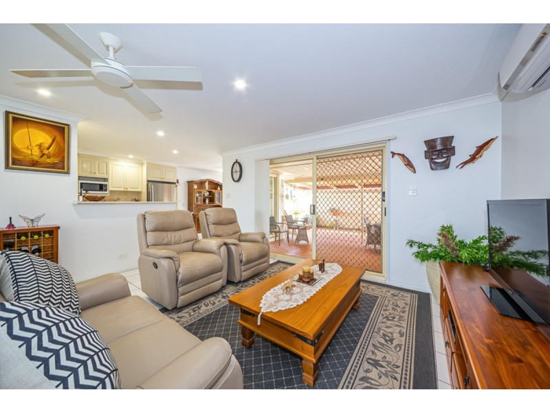 2 Headsail Drive, Banksia Beach QLD 4507