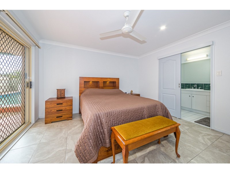 2 Headsail Drive, Banksia Beach QLD 4507