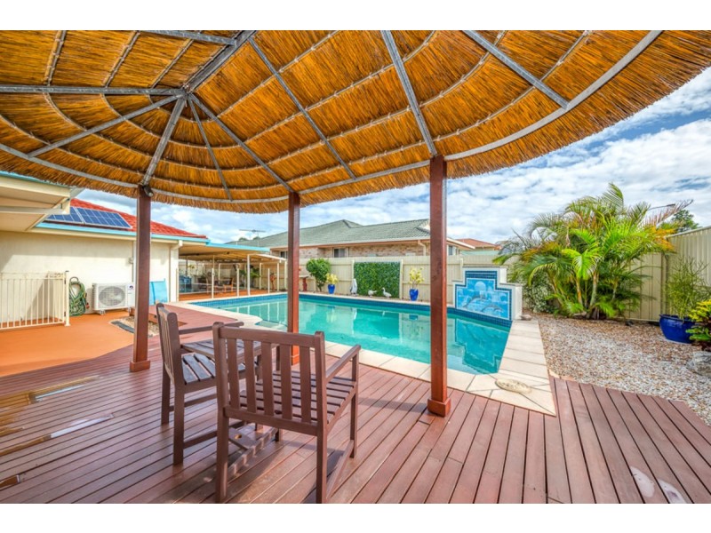 2 Headsail Drive, Banksia Beach QLD 4507