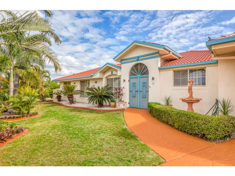 2 Headsail Drive, Banksia Beach QLD 4507