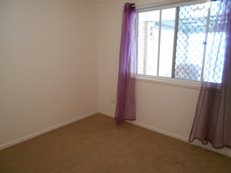 1/5 Chiltern Place, Sandstone Point QLD 4511