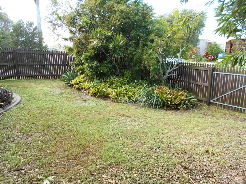 1/5 Chiltern Place, Sandstone Point QLD 4511