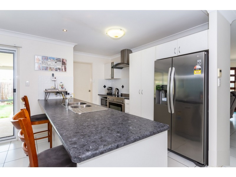 2 Harmony Avenue, Bongaree QLD 4507