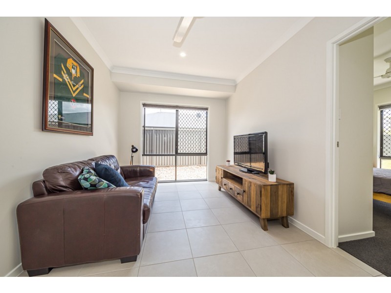 42 Ashleigh Street, Caboolture QLD 4510