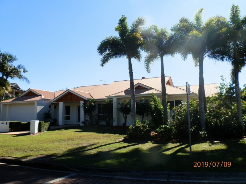 2 Seahorse Court, Banksia Beach QLD 4507