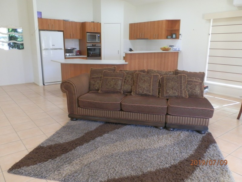 2 Seahorse Court, Banksia Beach QLD 4507