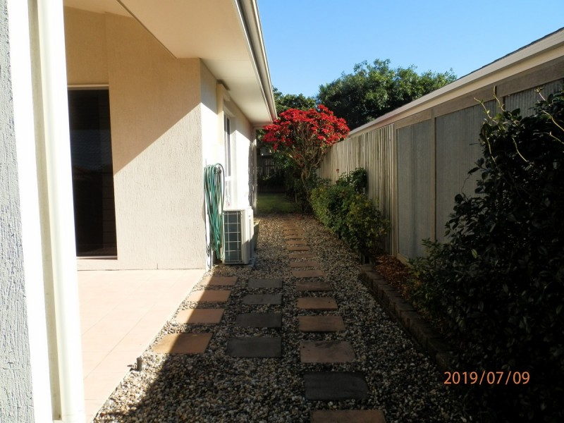 2 Seahorse Court, Banksia Beach QLD 4507