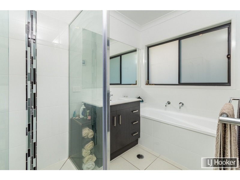 50 Caraway Crescent, Banksia Beach QLD 4507