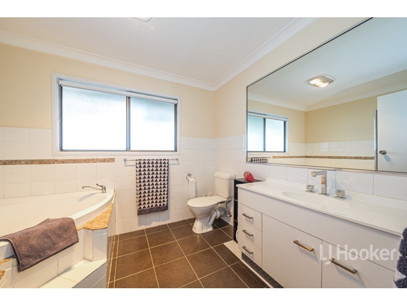 5 Hazell Avenue, Banksia Beach QLD 4507