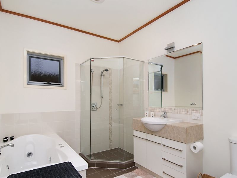 Sandstone Point QLD 4511