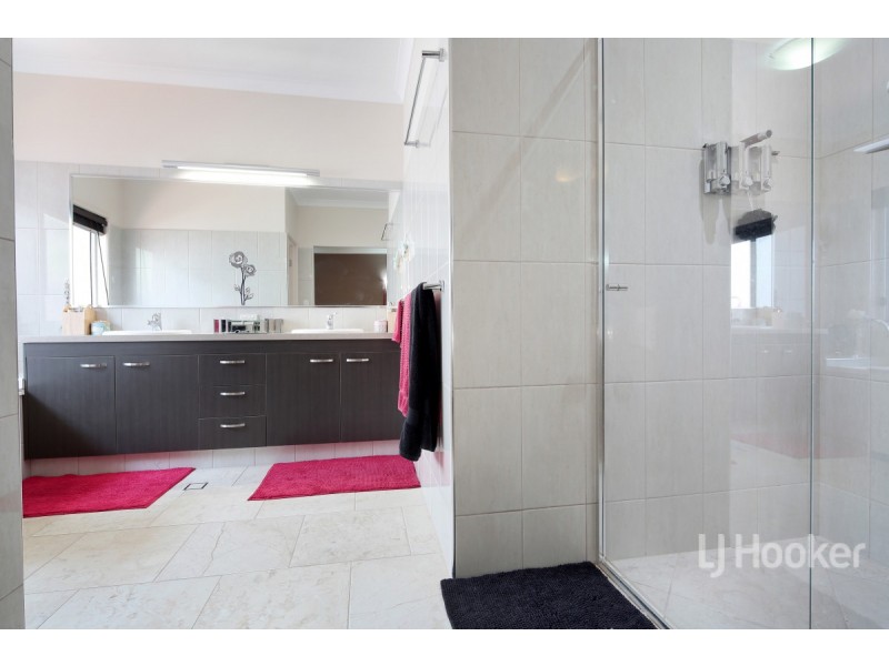 15 The Landing, Banksia Beach QLD 4507