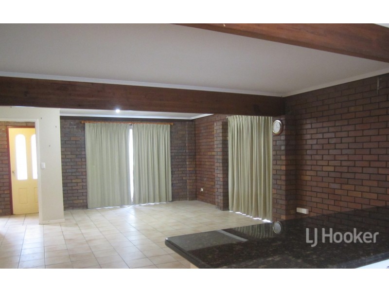 77 Sunderland Drive, Banksia Beach QLD 4507