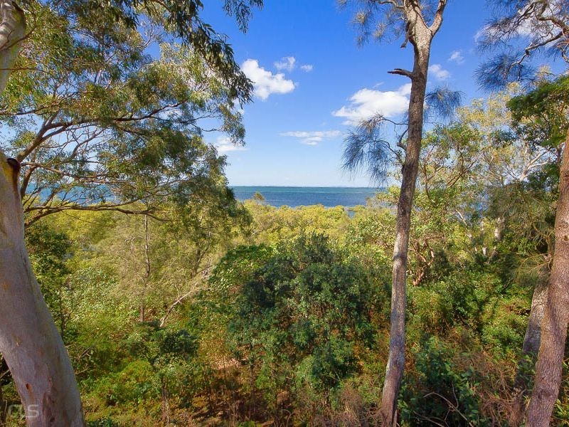 12 Sunbrite Court, Sandstone Point QLD 4511