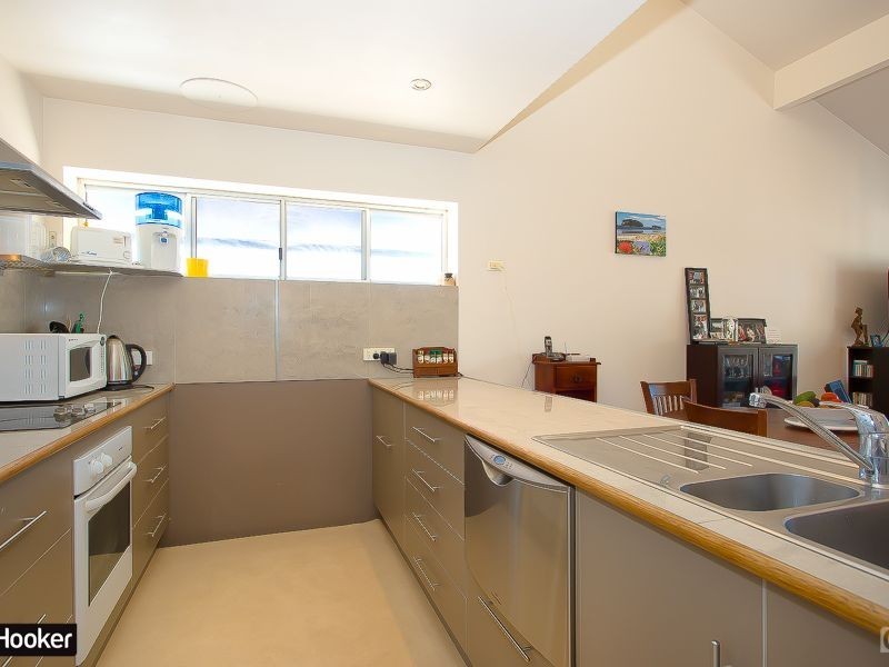 21/10B Spinnaker Drive, Sandstone Point QLD 4511