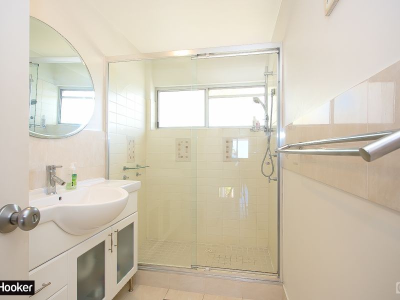 21/10B Spinnaker Drive, Sandstone Point QLD 4511