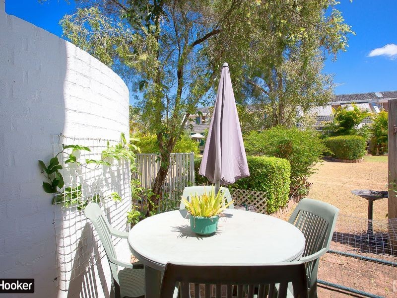 21/10B Spinnaker Drive, Sandstone Point QLD 4511