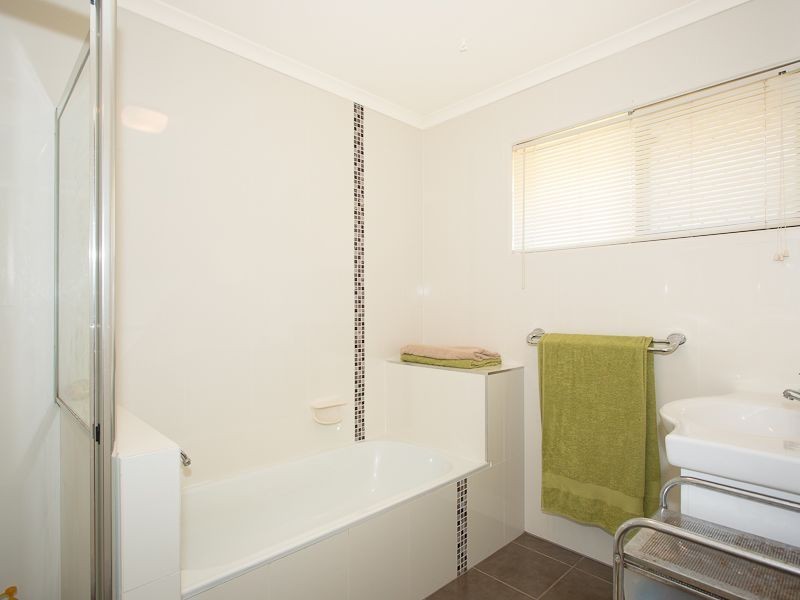 140-142 Peel Road, Ningi QLD 4511