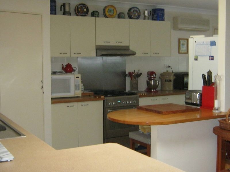 74-76 Bernborough Way, Ningi QLD 4511