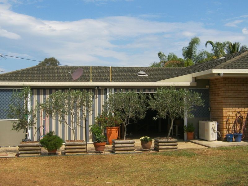 74-76 Bernborough Way, Ningi QLD 4511