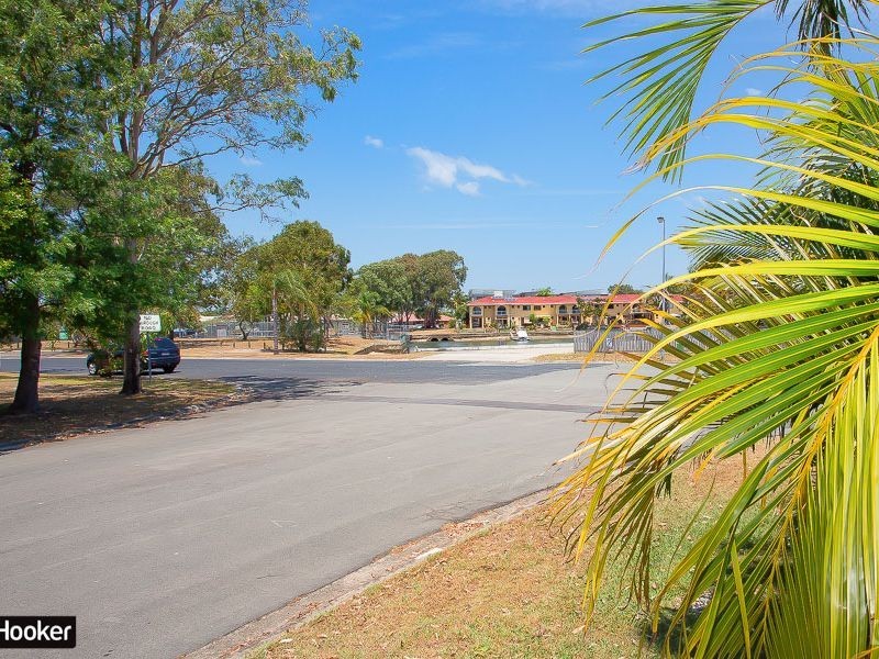 2 Azalea Drive, Bribie Island QLD 4507