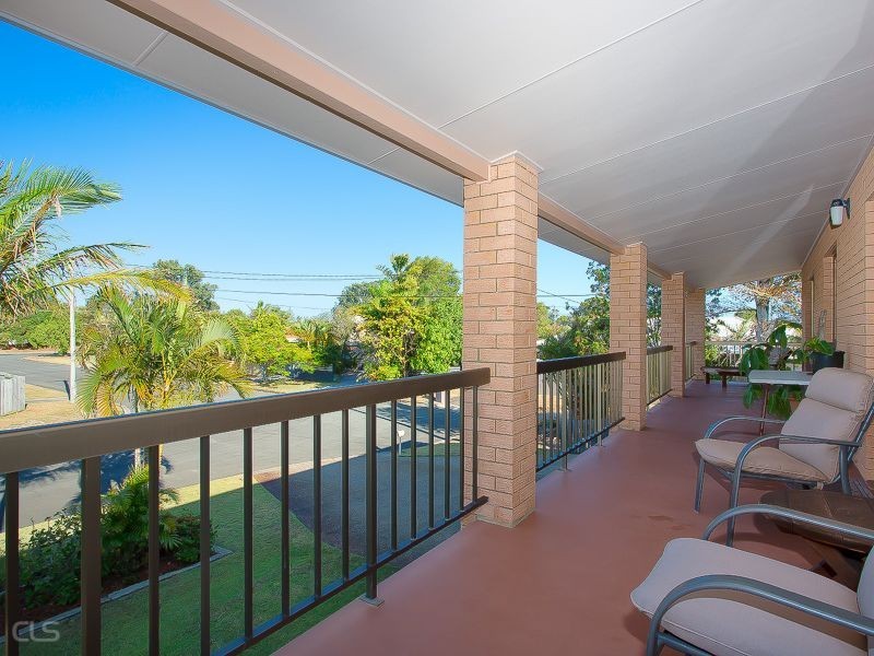 42 Brookes Crescent, Bribie Island QLD 4507