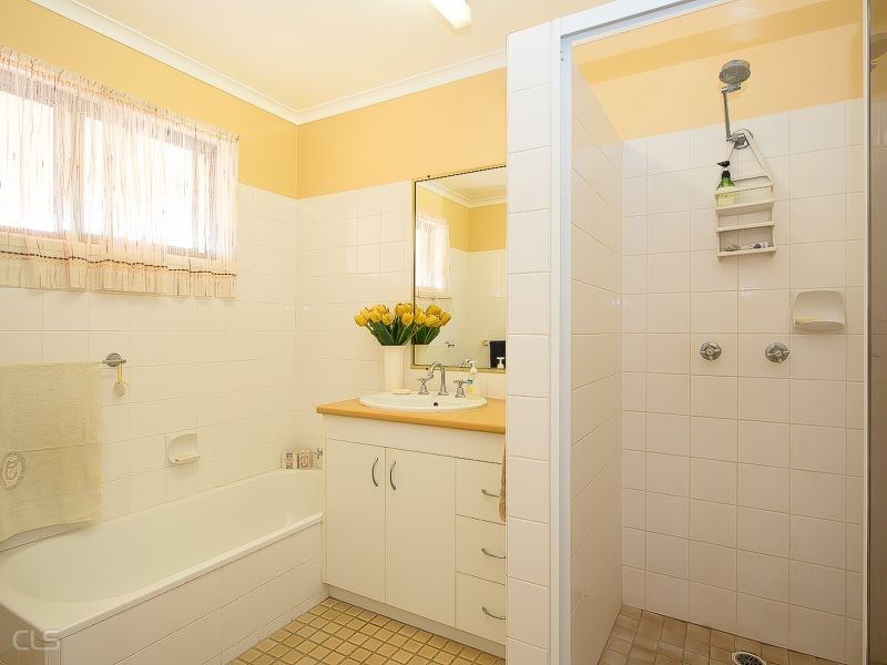 42 Brookes Crescent, Bribie Island QLD 4507