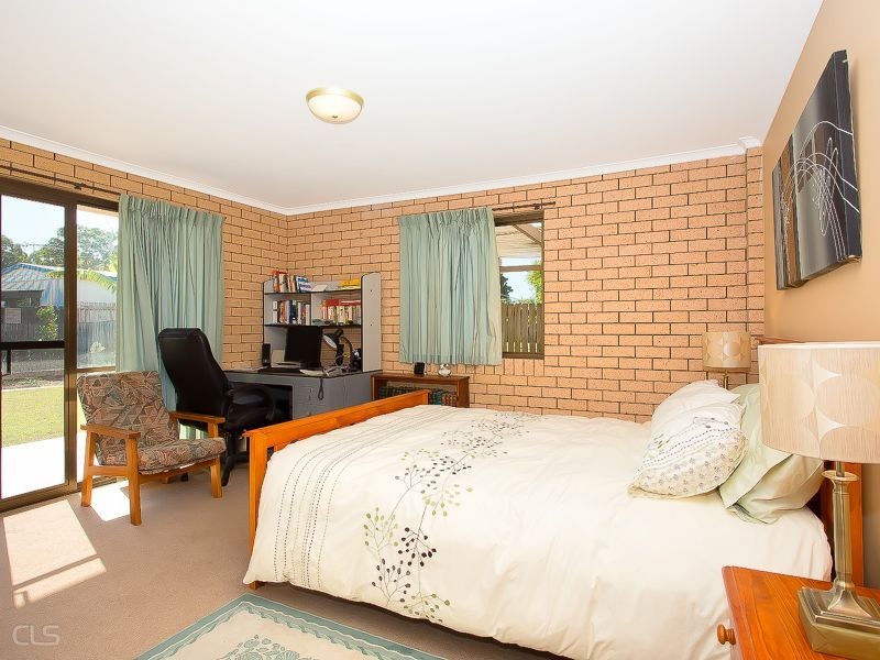 42 Brookes Crescent, Bribie Island QLD 4507