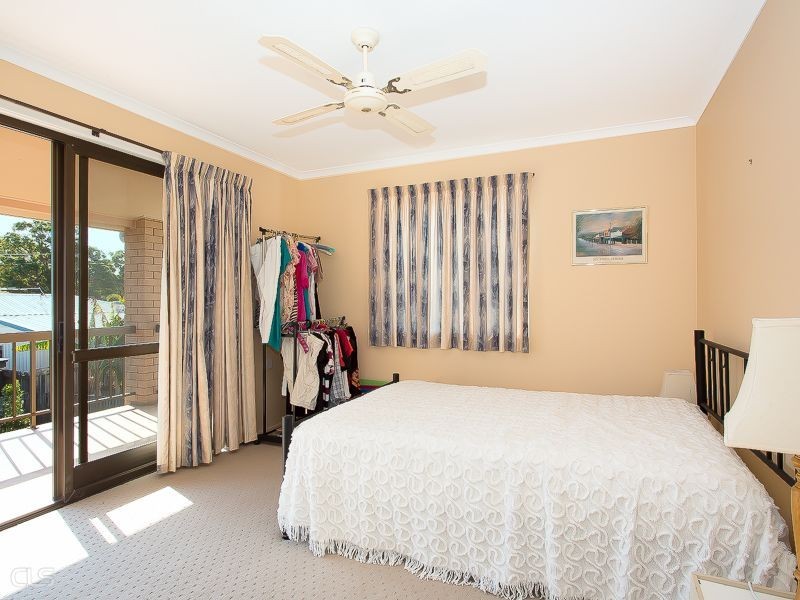 42 Brookes Crescent, Bribie Island QLD 4507