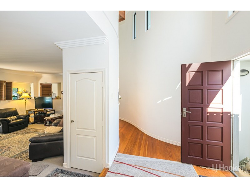 5 Seaside Drive, Banksia Beach QLD 4507