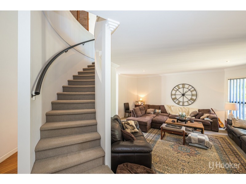 5 Seaside Drive, Banksia Beach QLD 4507