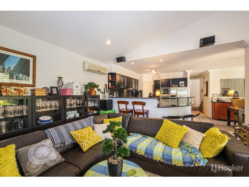 5 Seaside Drive, Banksia Beach QLD 4507