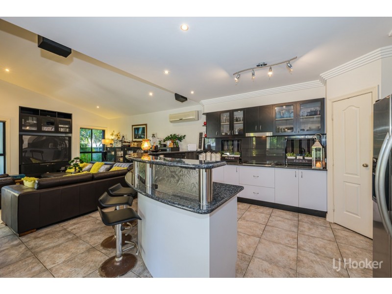 5 Seaside Drive, Banksia Beach QLD 4507